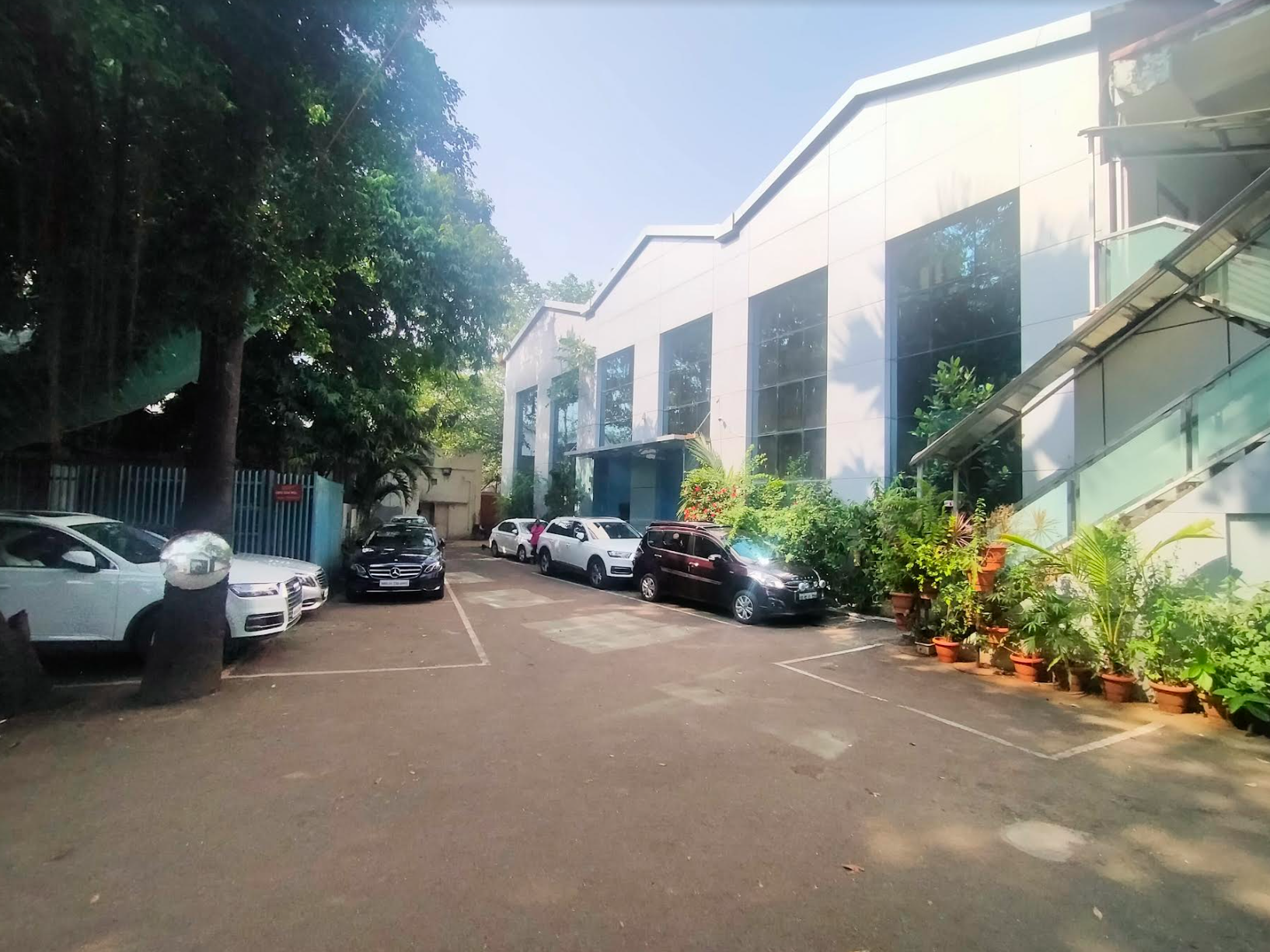 Podar Center in Parel